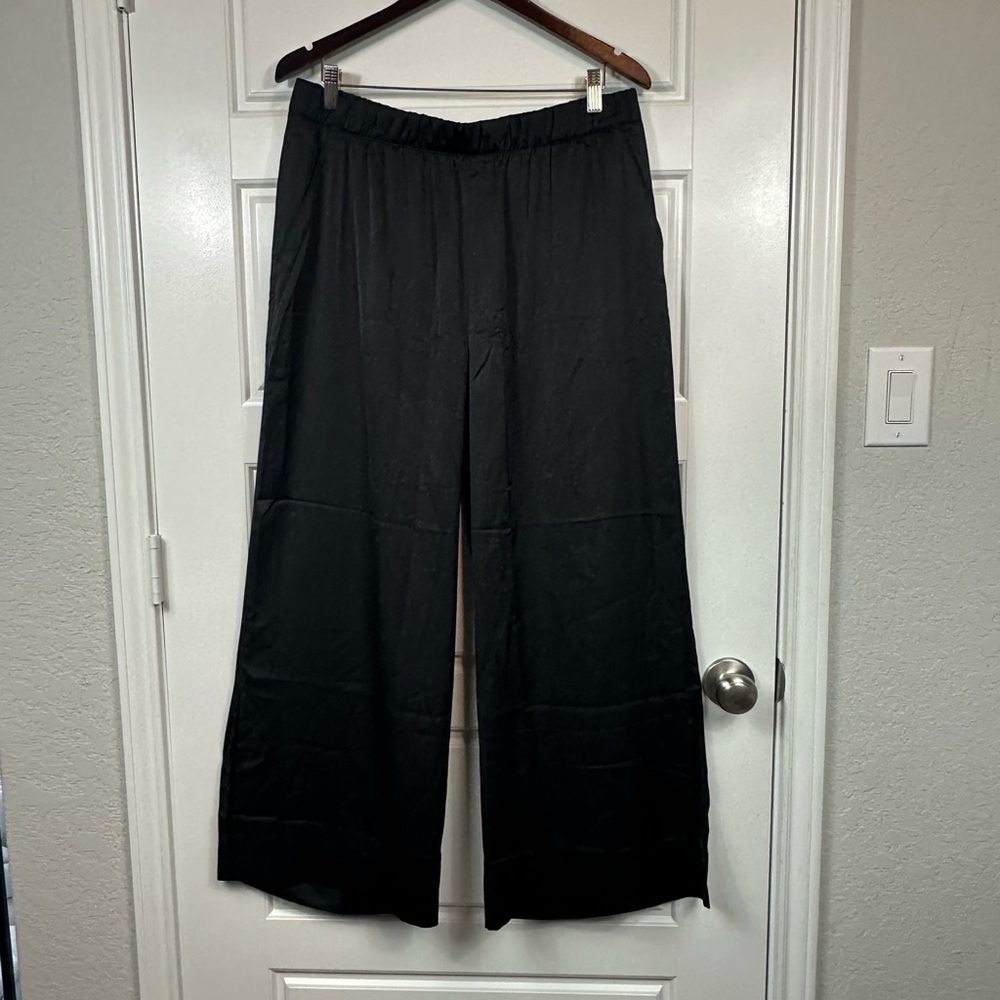 Express Women’s Classic Black Satin Wide Leg Pajama Set Size Large NEW - Picture 7 of 12